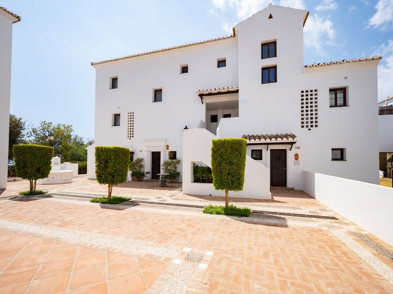 Apartment for Sale in Altos De Los Monteros, Malaga 35