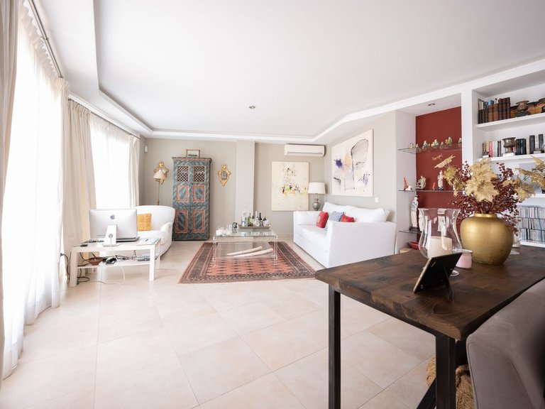 Apartment for Sale in Altos De Los Monteros, Malaga 9
