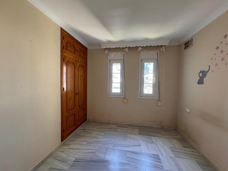 Villa for Sale in Estepona, Malaga 12