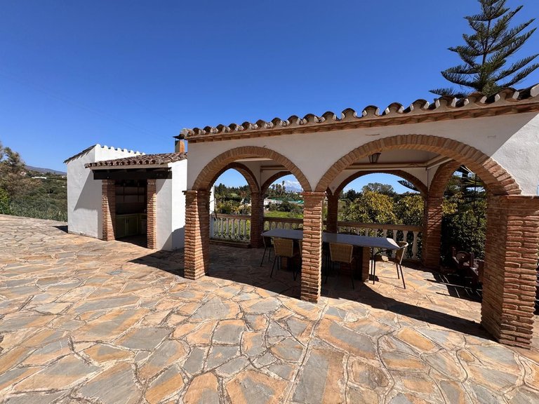 Villa for Sale in Estepona, Malaga 26