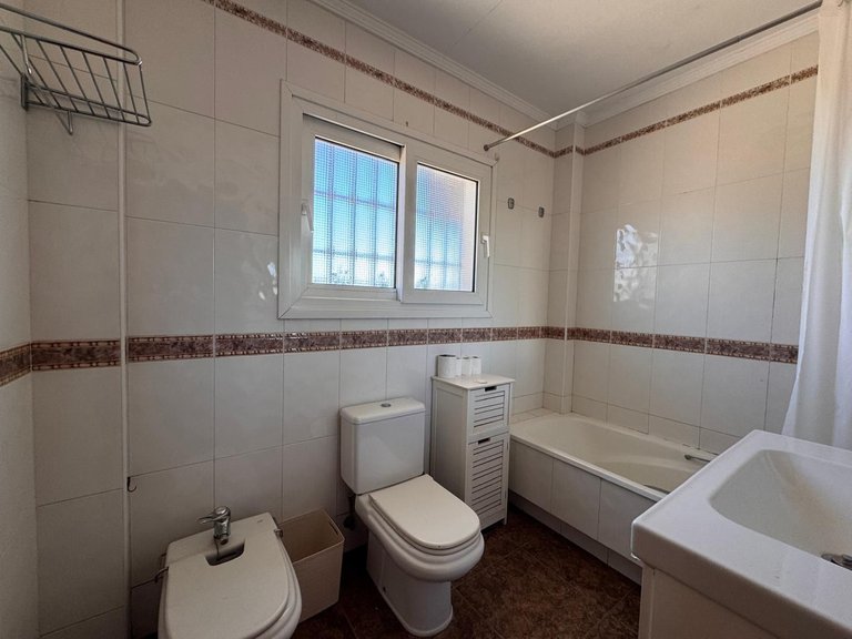 Villa for Sale in Estepona, Malaga 30