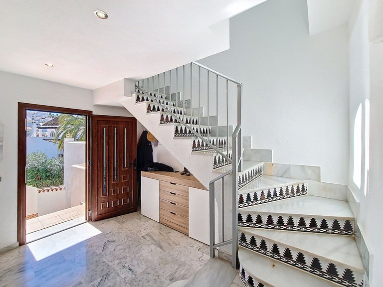 Villa for Sale in La Duquesa, Malaga 30