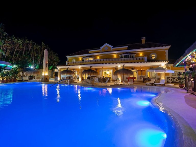 Villa for Sale in Sotogrande, Cadiz 2