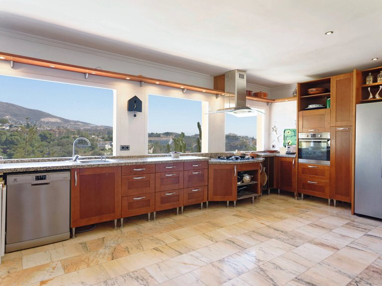 Villa for Sale in Torremuelle, Malaga 33
