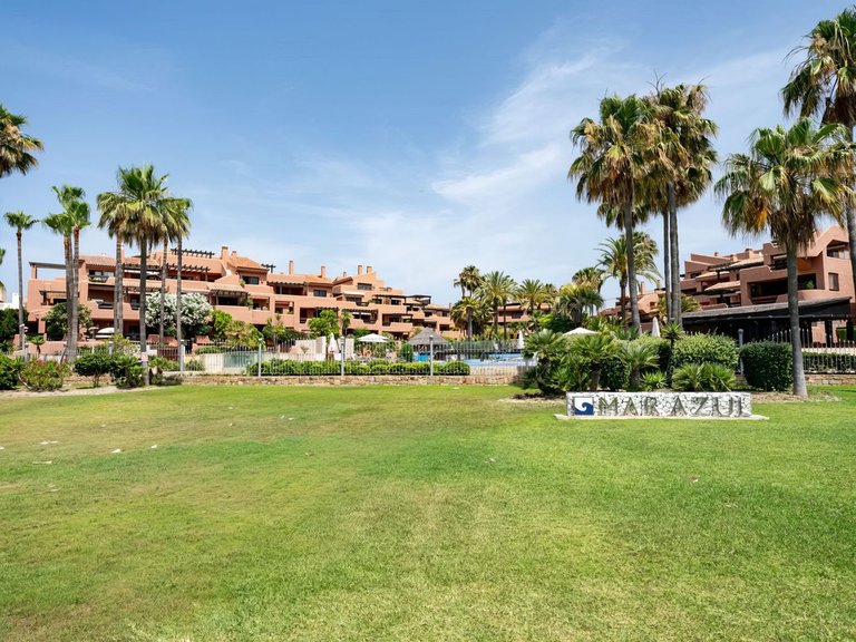Apartment for Sale in New Golden Mile, Malaga 5