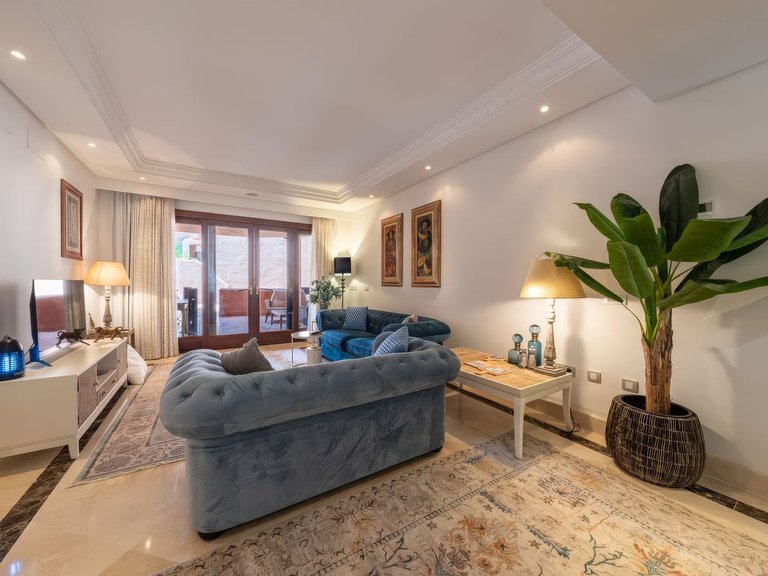 Apartment for Sale in New Golden Mile, Malaga 8