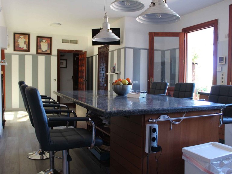 Villa for Sale in El Rosario, Malaga 12