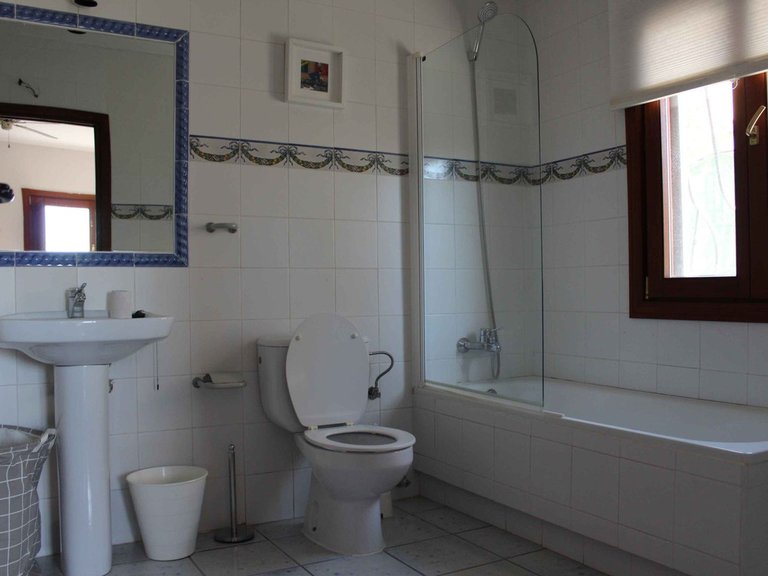 Villa for Sale in El Rosario, Malaga 22