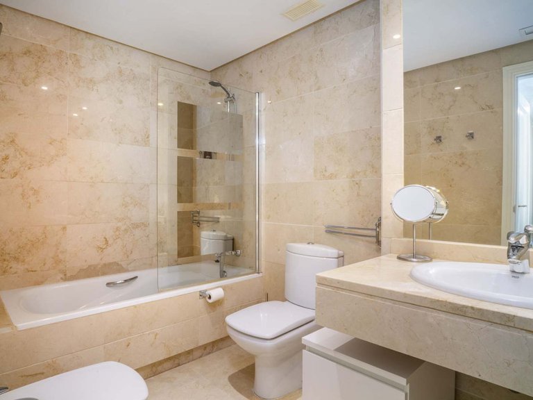 Apartment for Sale in Marbella, Malaga 13