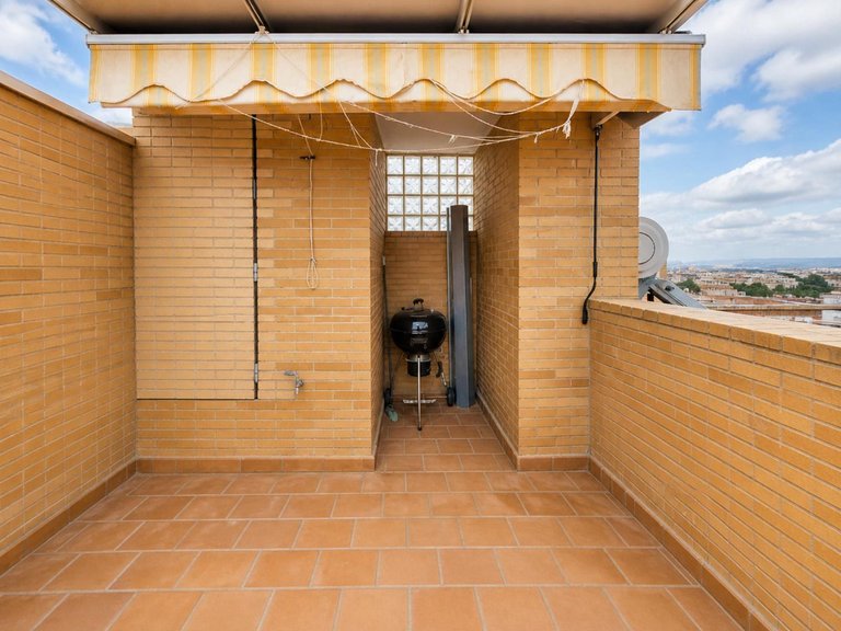Apartment for Sale in Teatinos, Malaga 12