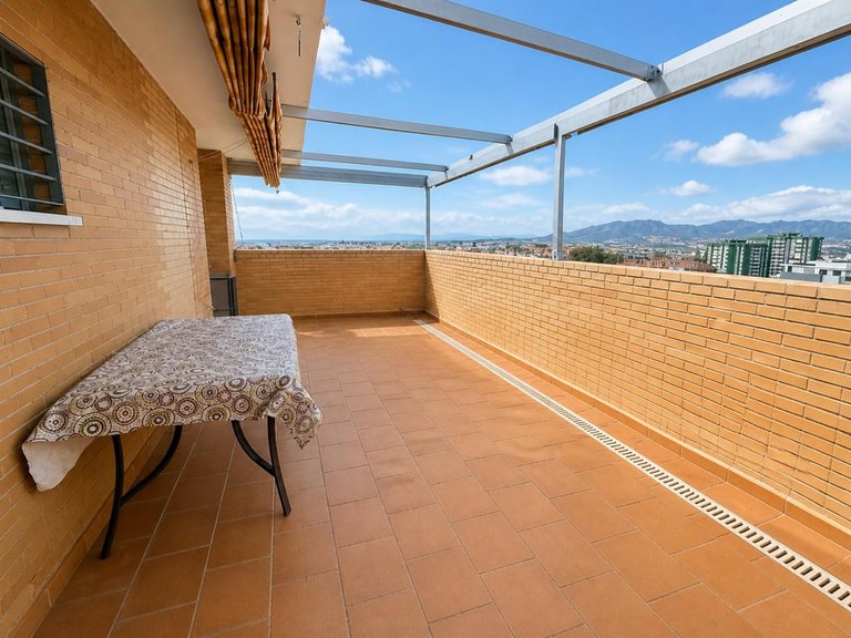 Apartment for Sale in Teatinos, Malaga 4