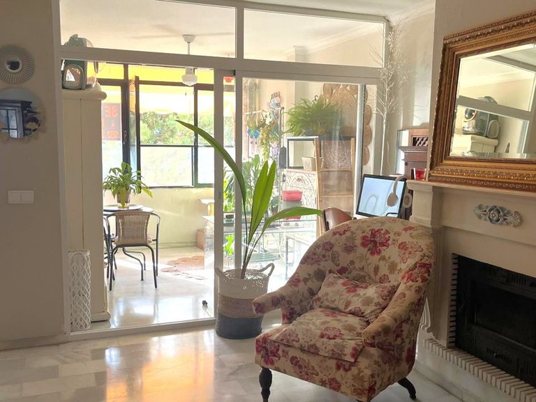 Apartment for Sale in Puerto Banús, Malaga 5