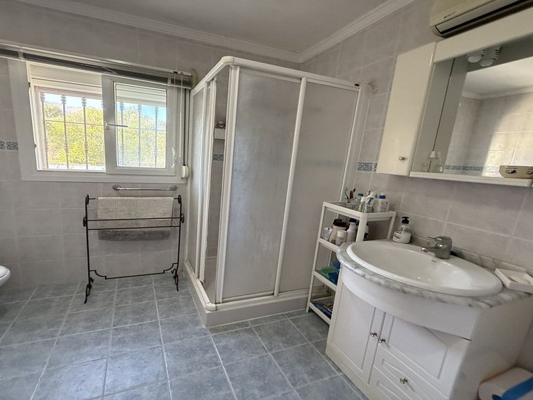 Villa for Sale in Alhaurín De La Torre, Malaga 13