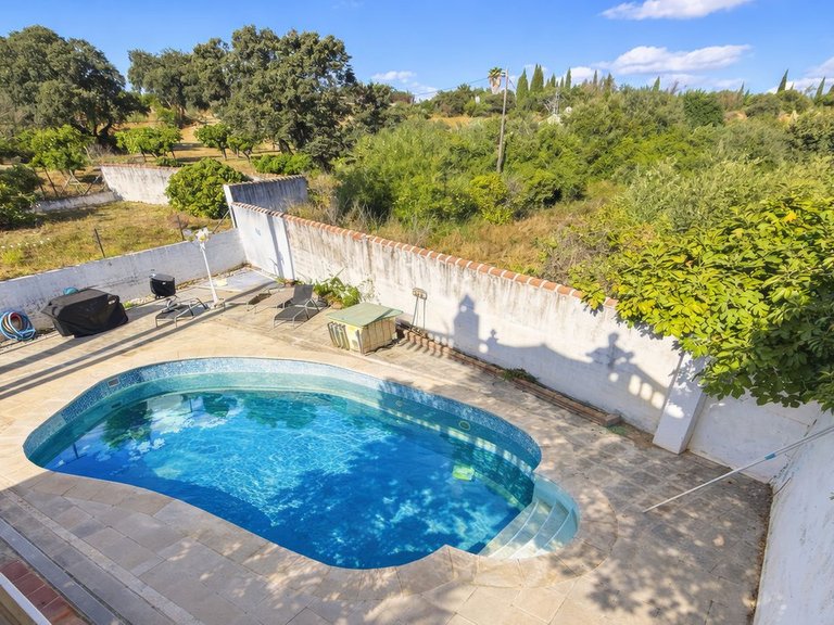 Villa for Sale in Alhaurín De La Torre, Malaga 3