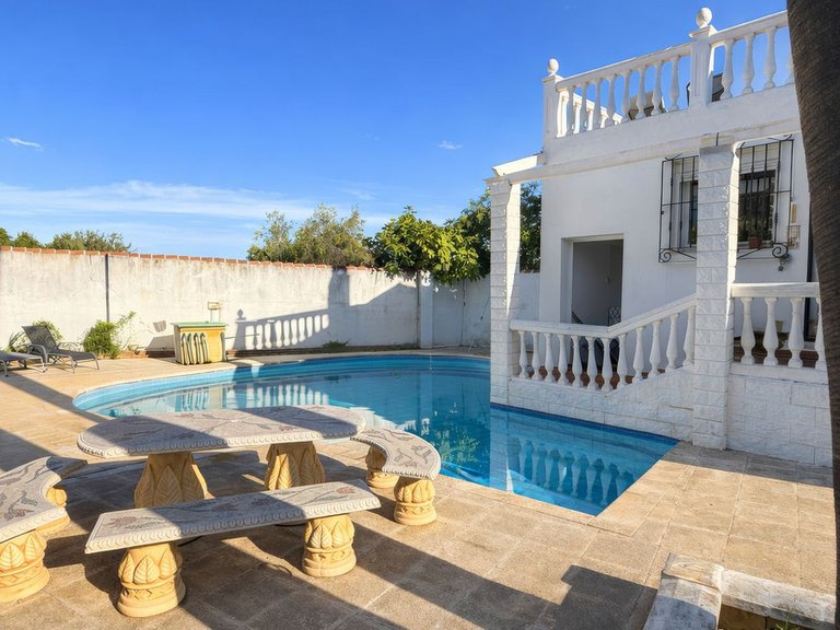 Villa for Sale in Alhaurín De La Torre, Malaga 34
