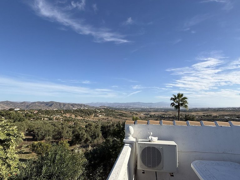 Villa for Sale in Alhaurín De La Torre, Malaga 37