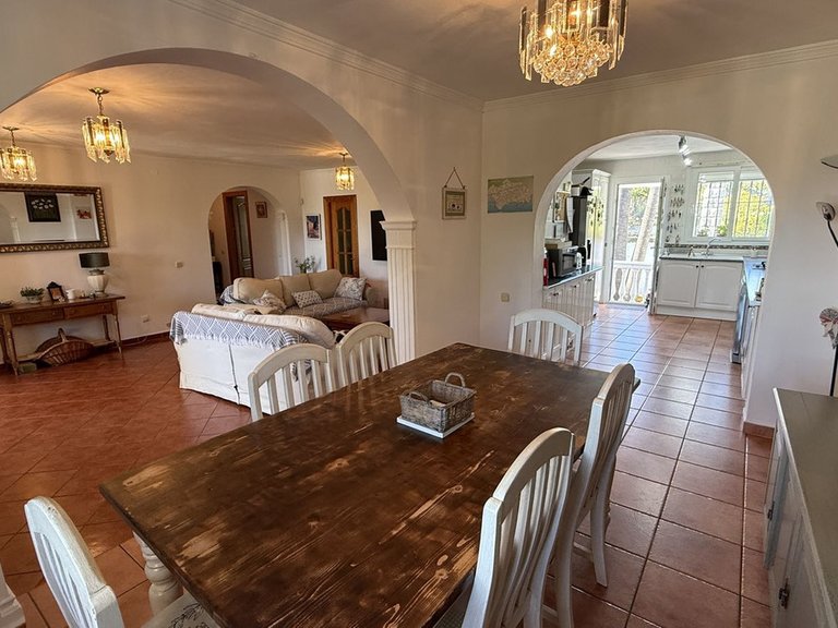 Villa for Sale in Alhaurín De La Torre, Malaga 7