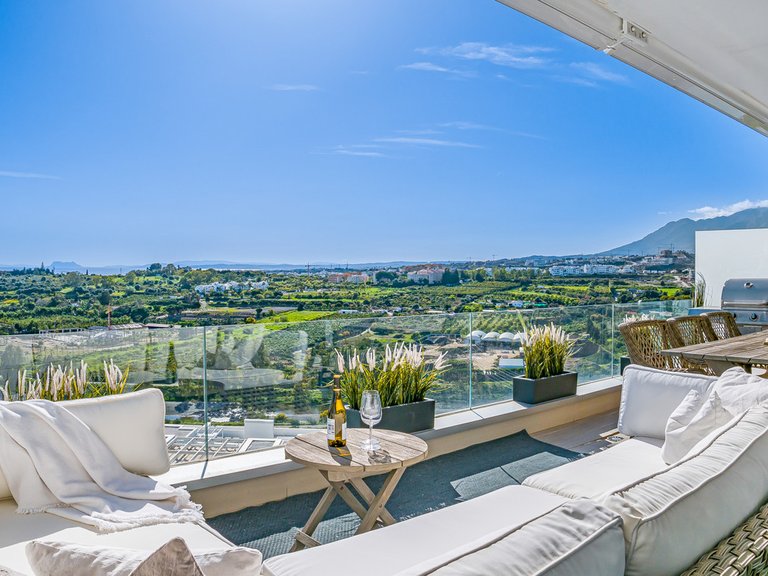 Apartment for Sale in Cancelada, Malaga 2
