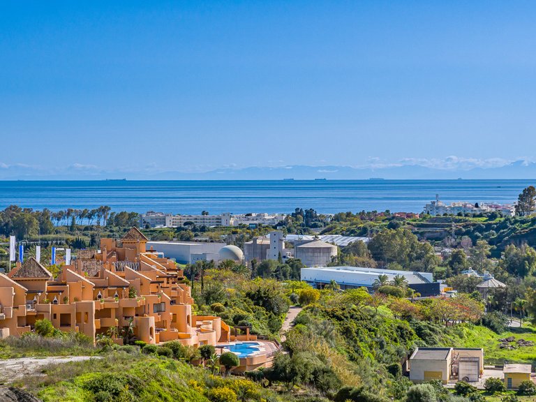 Apartment for Sale in Cancelada, Malaga 40