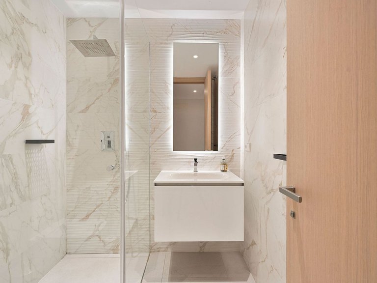 Villa for Sale in Nueva Andalucía, Malaga 19
