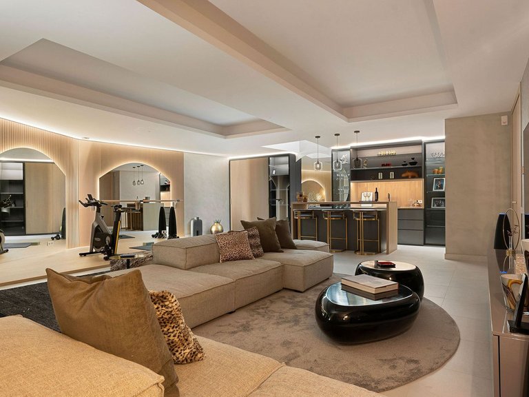 Villa for Sale in Nueva Andalucía, Malaga 22
