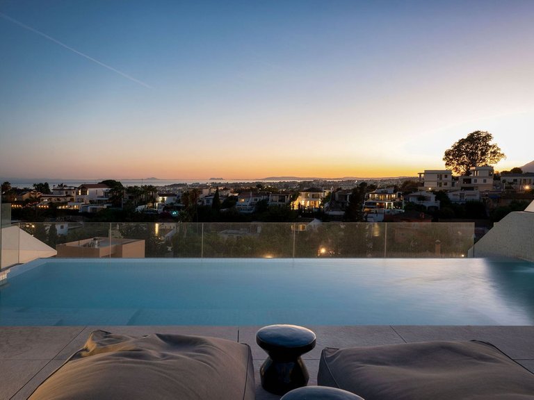 Villa for Sale in Nueva Andalucía, Malaga 24