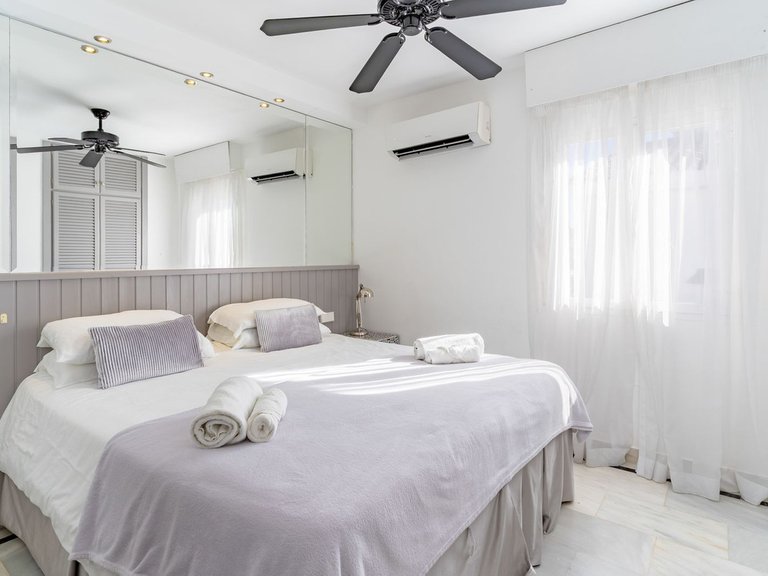 Villa for Sale in Estepona, Malaga 12