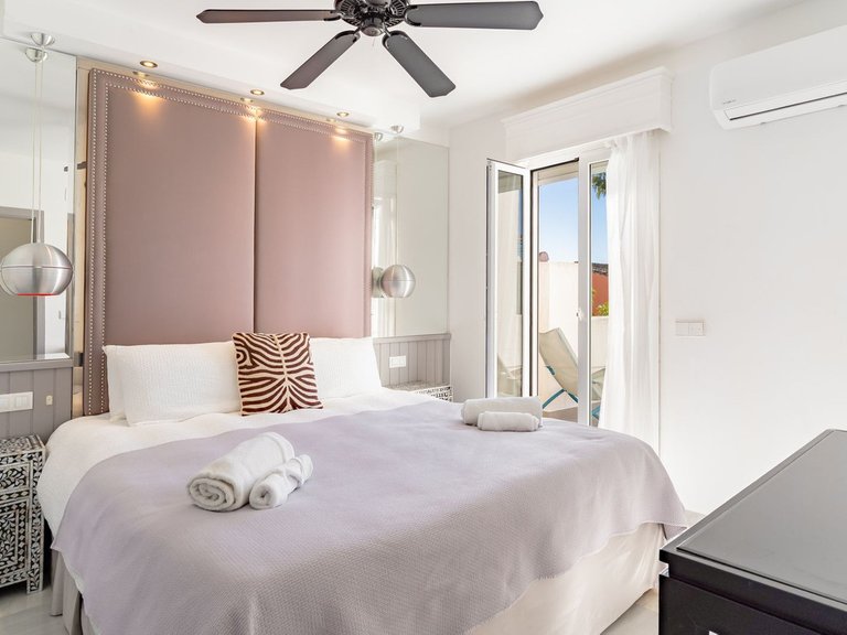 Villa for Sale in Estepona, Malaga 15