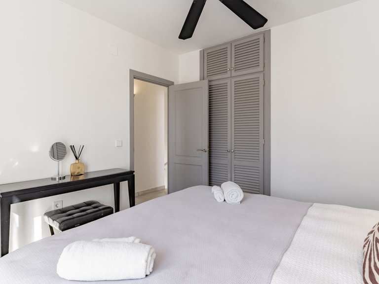 Villa for Sale in Estepona, Malaga 16