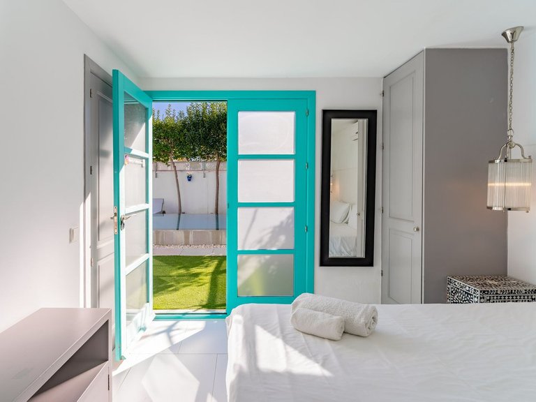 Villa for Sale in Estepona, Malaga 27