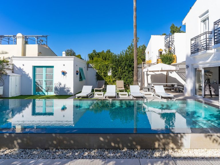 Villa for Sale in Estepona, Malaga 3