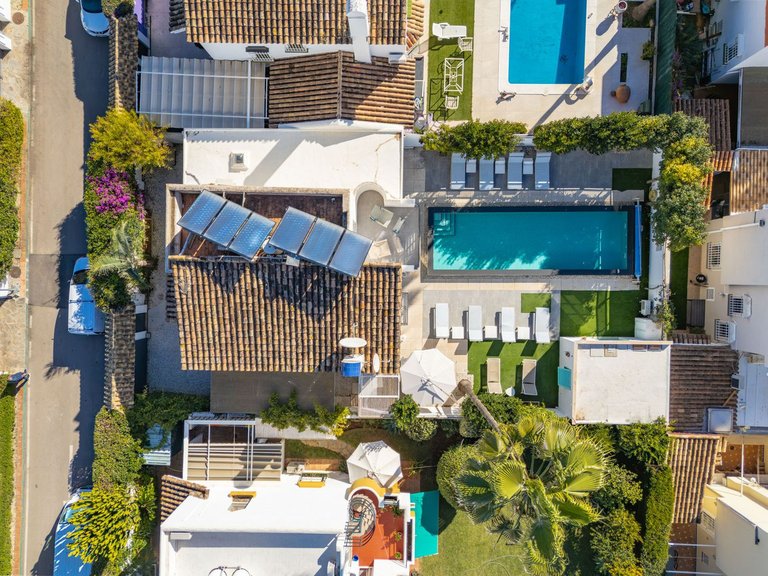 Villa for Sale in Estepona, Malaga 4
