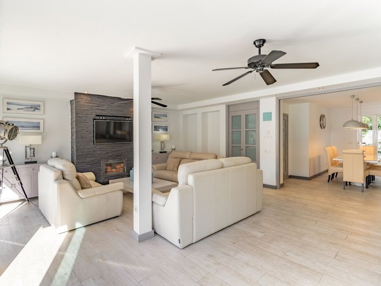 Villa for Sale in Estepona, Malaga 8