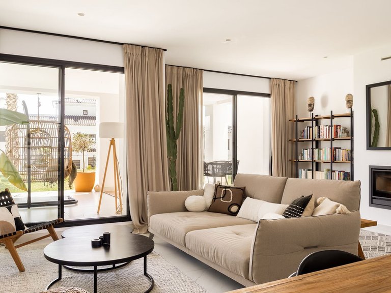 Apartment for Sale in Estepona, Malaga 1