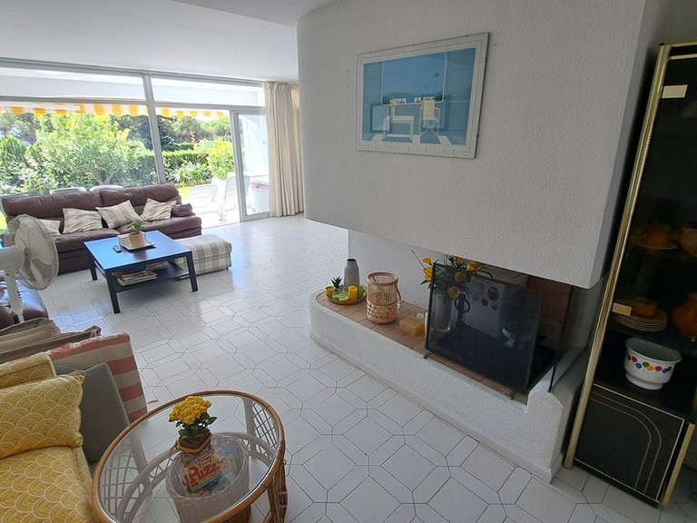 Villa for Sale in Miraflores, Malaga 10