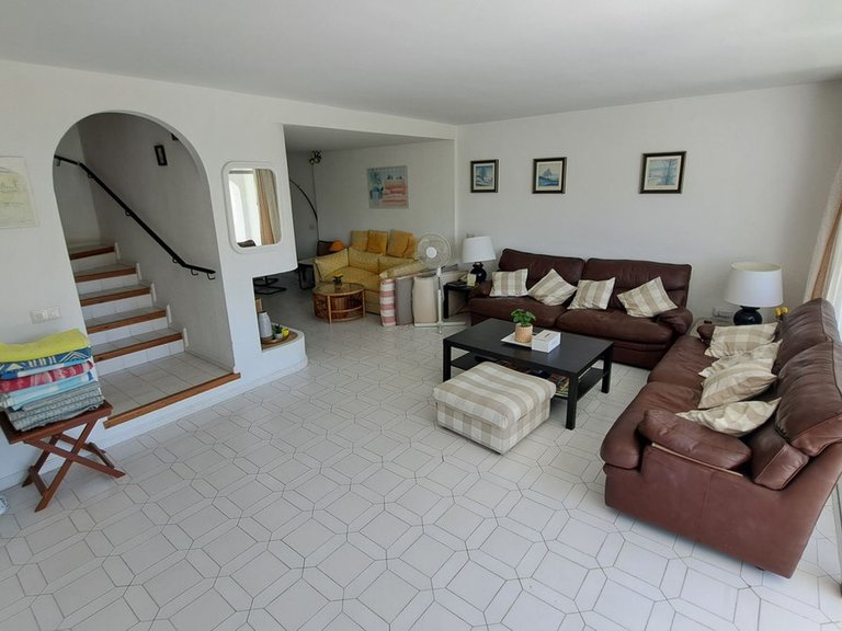 Villa for Sale in Miraflores, Malaga 12
