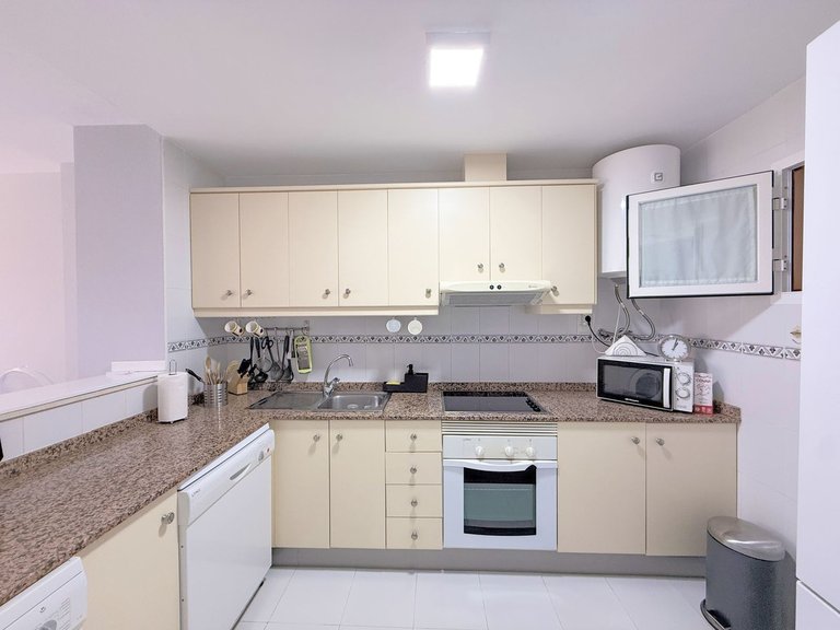 Apartment for Sale in La Duquesa, Malaga 19