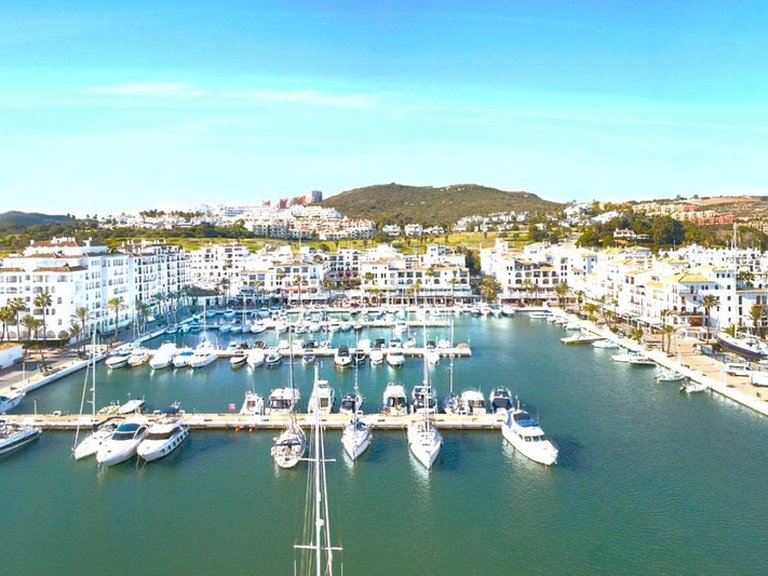 Apartment for Sale in La Duquesa, Malaga 46