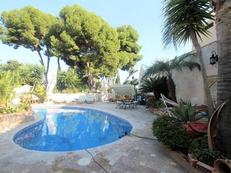 Villa for Sale in Torremolinos, Malaga 4