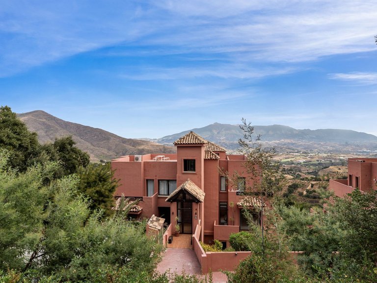 Apartment for Sale in La Mairena, Malaga 13