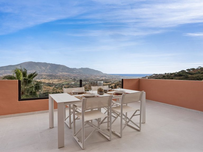 Apartment for Sale in La Mairena, Malaga 16