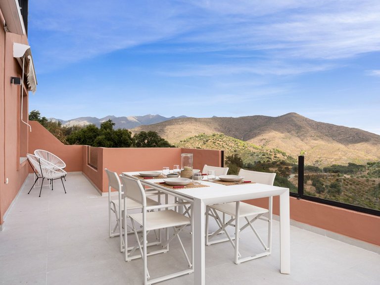 Apartment for Sale in La Mairena, Malaga 18