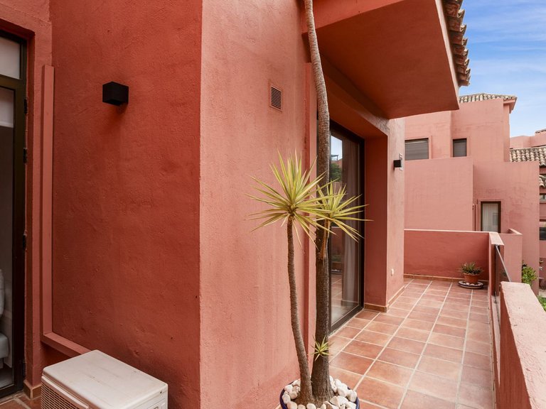 Apartment for Sale in La Mairena, Malaga 25