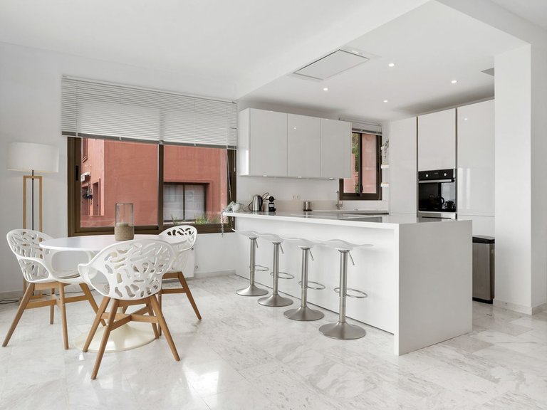 Apartment for Sale in La Mairena, Malaga 3