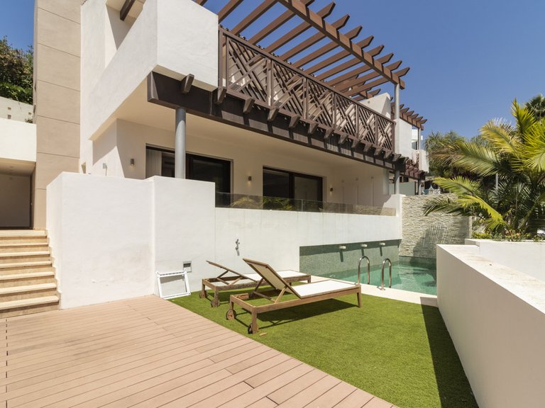 Villa for Sale in Marbella, Malaga 1