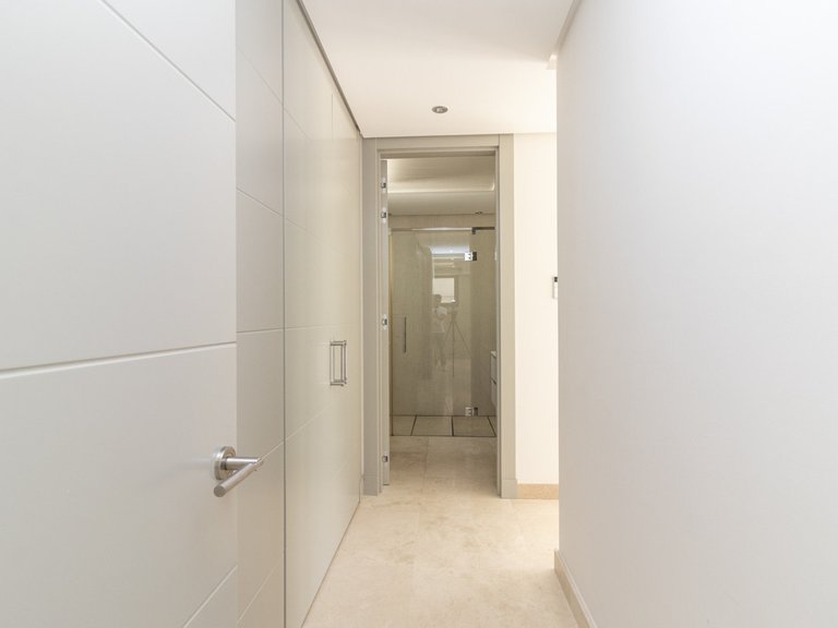 Villa for Sale in Marbella, Malaga 16
