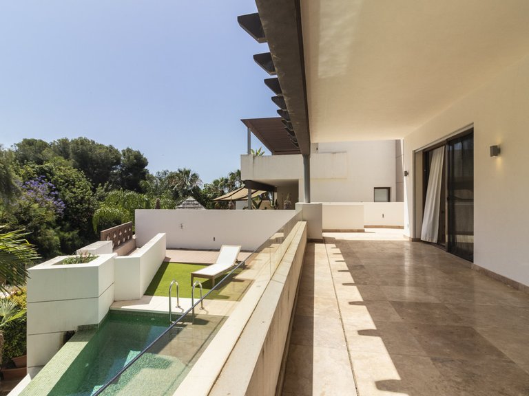 Villa for Sale in Marbella, Malaga 18