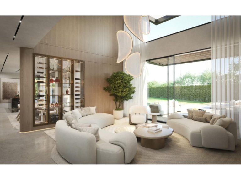 Villa for Sale in Marbella, Malaga 3