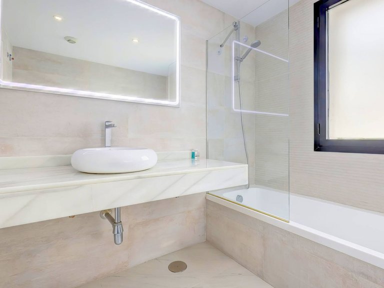 Apartment for Sale in Estepona, Malaga 31