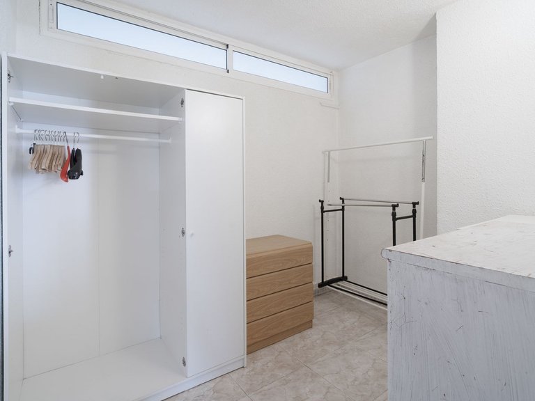 Apartment for Sale in Costa del Sol, Benalmadena Costa, Malaga 10